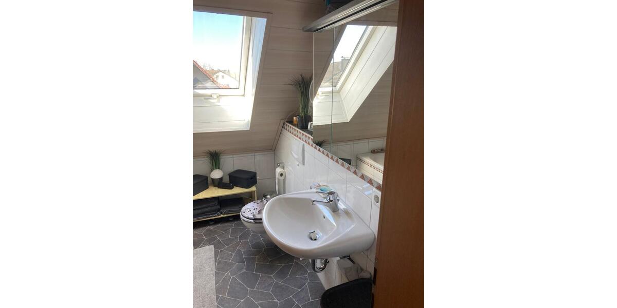 Dachgeschoßwohnung Memmelsdorf - 3 Zimmer, 82 m&sup2;, 800&euro; | Angebot:26351914