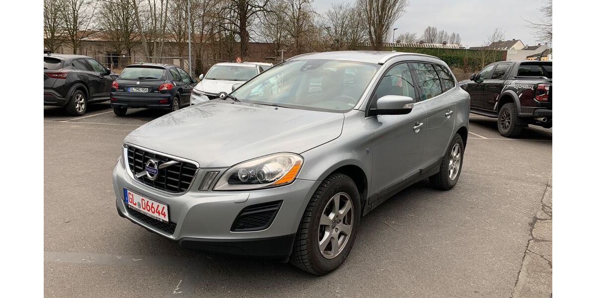 Volvo XC60 134.000 km 12.499 &euro; Bergisch Gladbach 51465