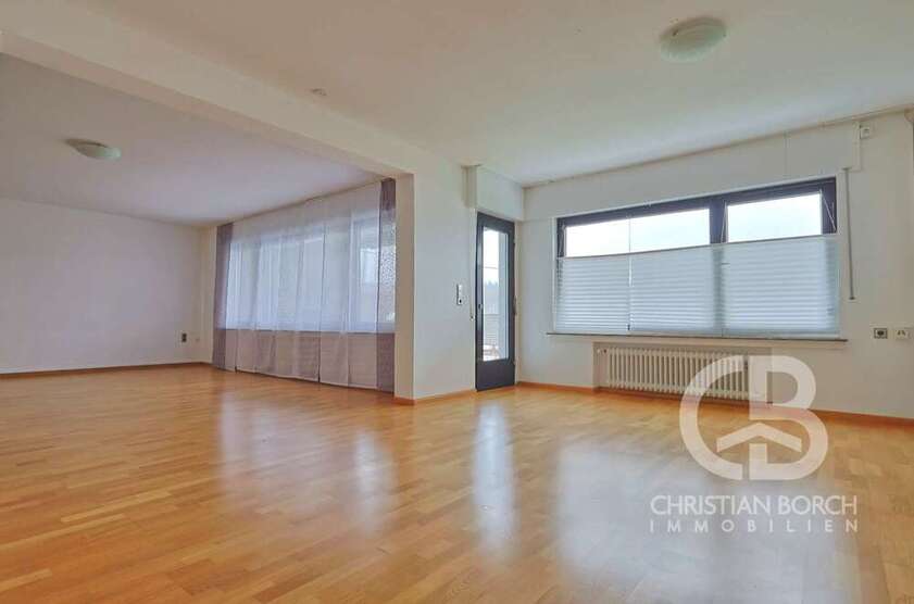 Wohnung zum Mieten in Wiehl 730 € 115 m²