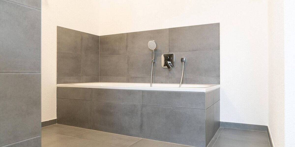 Etagenwohnung Dietenheim - 3 Zimmer, 100 m&sup2;, 1.290&euro; | Angebot:26862155