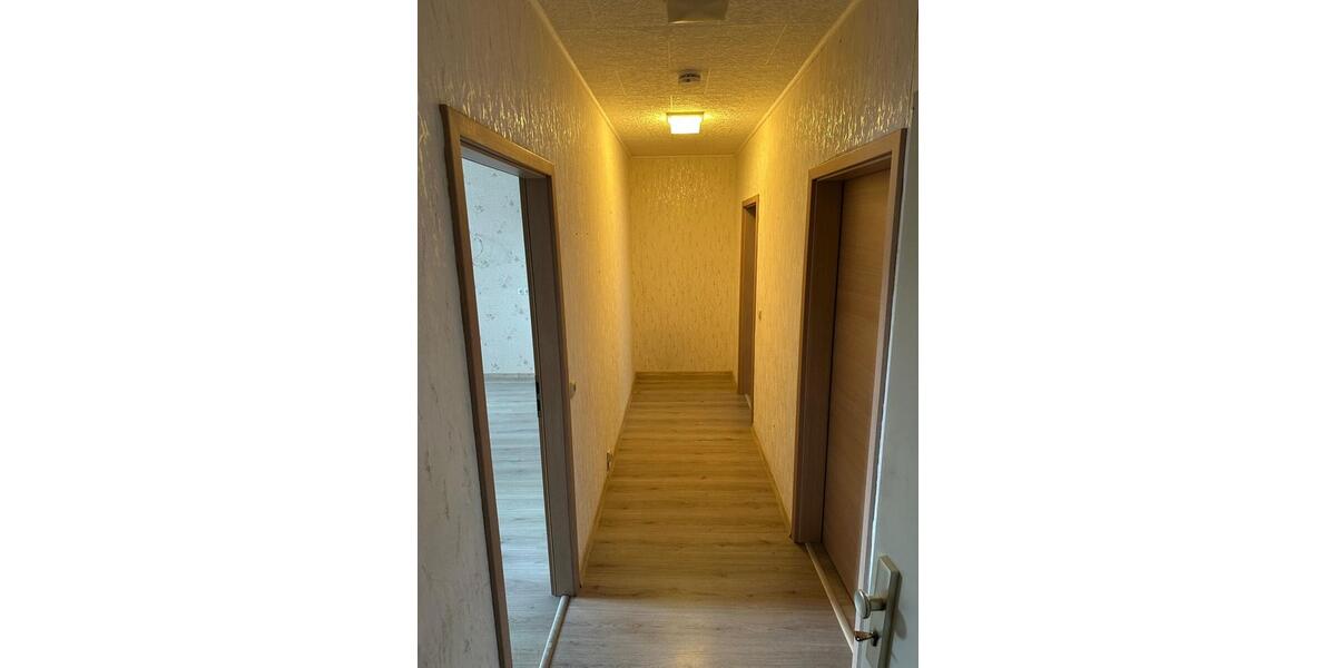 Dachgeschoßwohnung Saarbrücken Dudweiler - 4 Zimmer, 128 m&sup2;, 1.200&euro; | Angebot:23691162