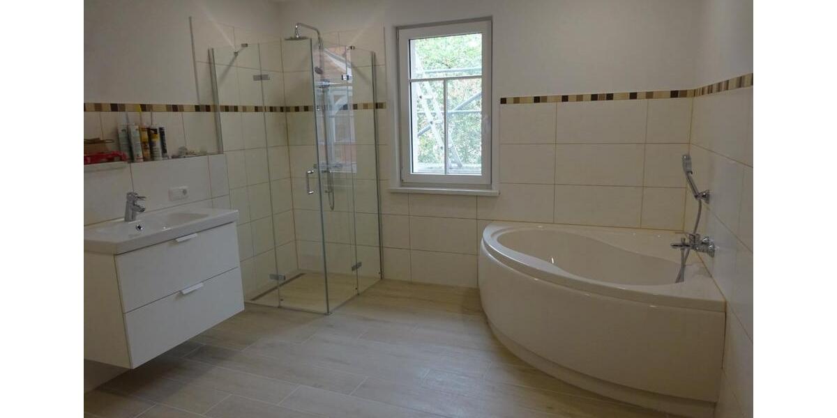 Einfamilienhaus Kahla - 6 Zimmer, 148 m&sup2;, 1.400&euro; | Angebot:26586311