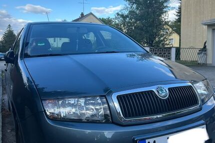 Skoda Fabia 51.612 km 4.000 &euro; München 81827