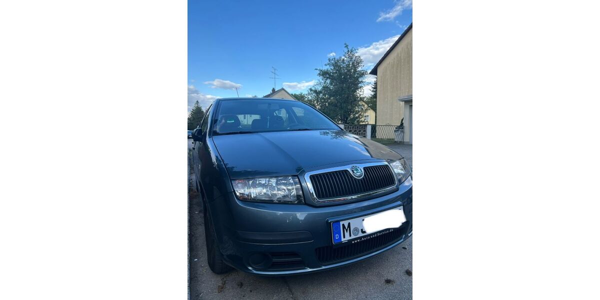 Skoda Fabia 51.612 km 4.000 &euro; München 81827