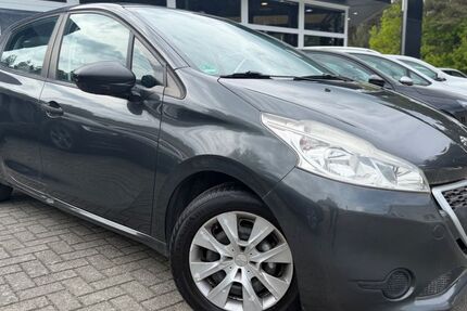 Peugeot 208 133.000 km 3.490 &euro; Bad Saarow 15526