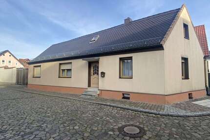 Haus Biederitz - 4 Zimmer, 77 m&sup2;, 130.000&euro; | Angebot:25569502