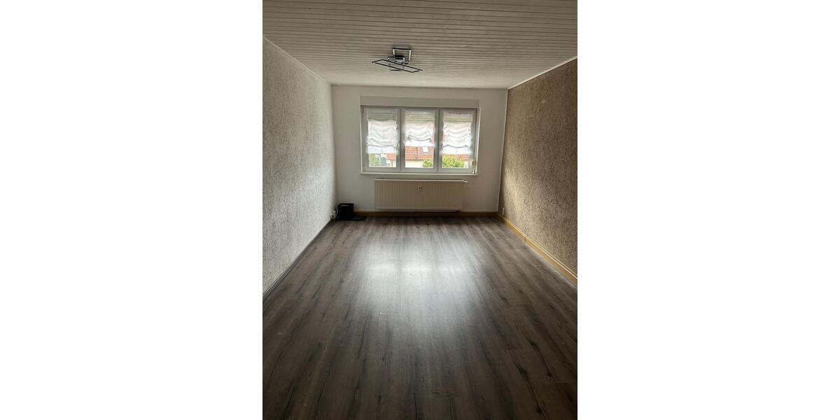 Etagenwohnung Sangerhausen - 4 Zimmer, 81 m&sup2;, 80.000&euro; | Angebot:26763912