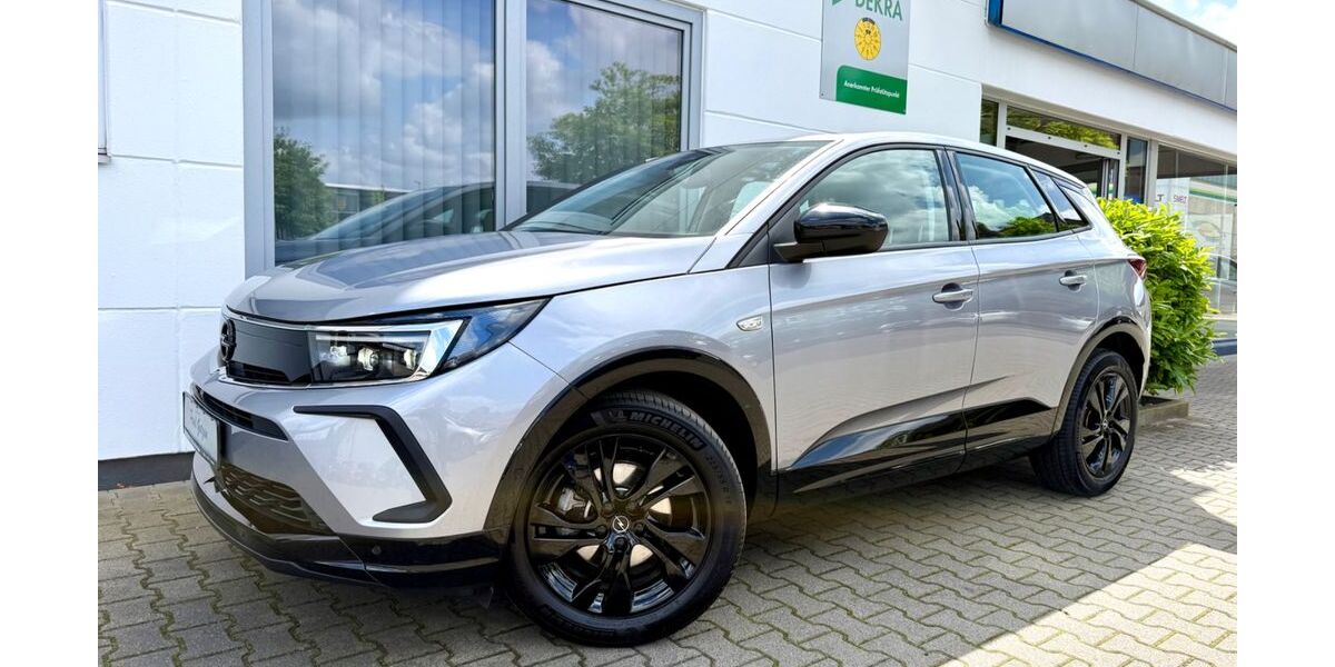 Opel Grandland (X) 10.600 km 25.590 &euro; Viersen 41748