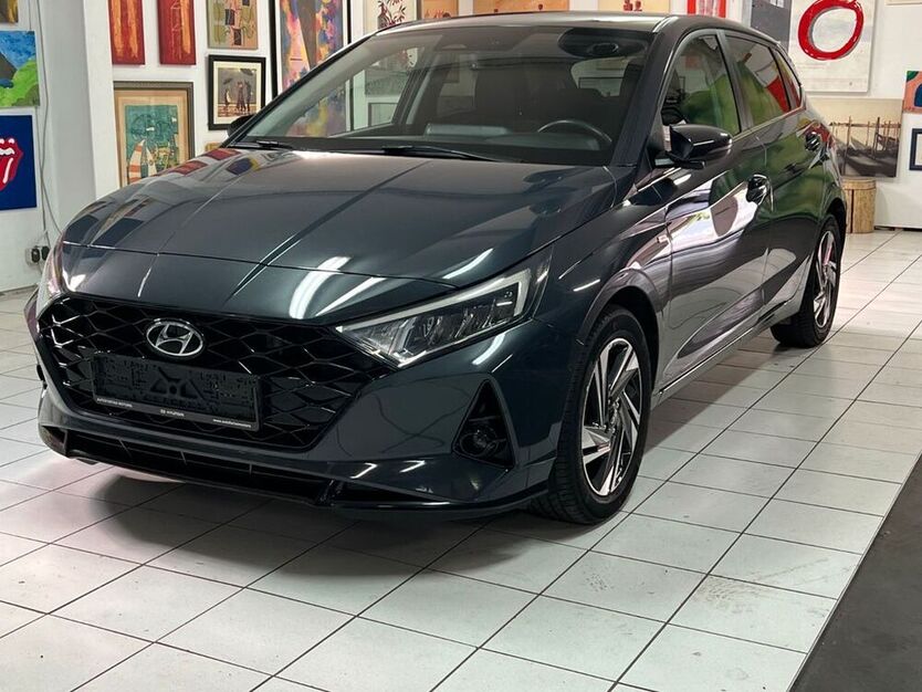 i20