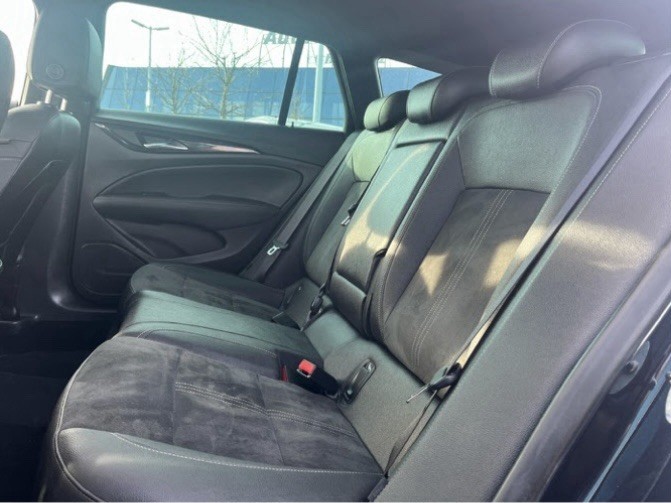 Opel Insignia Sports Tourer 95.500 km 16.499 € Burgstädt 09217