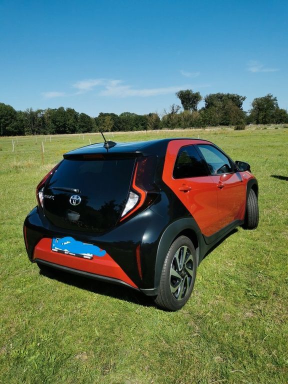Aygo (X)
