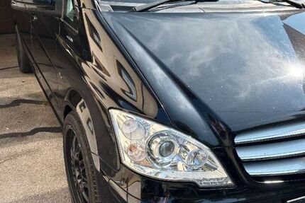 Mercedes-Benz Viano 284.000 km 18.000 € Cloppenburg 49661