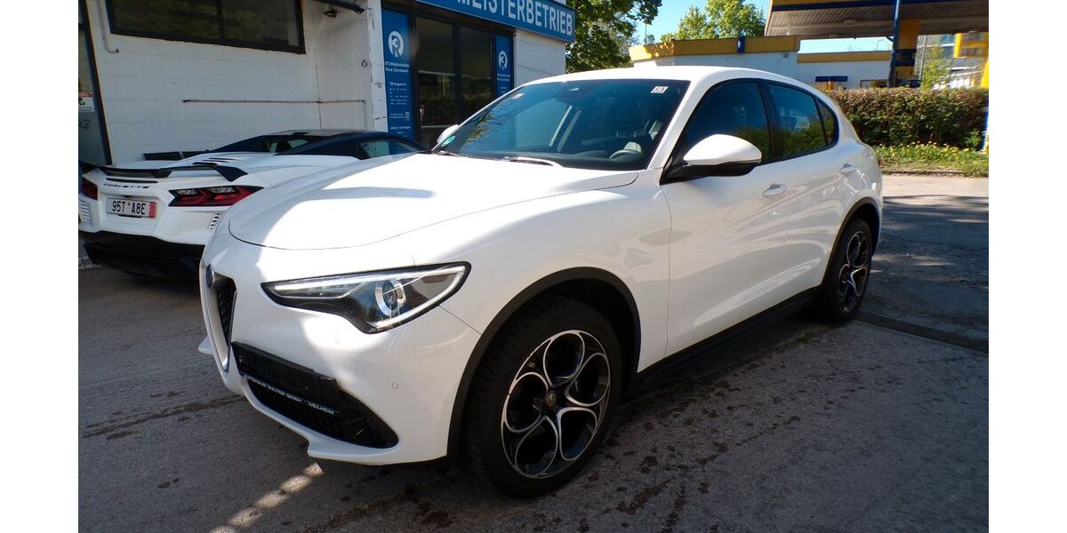 Alfa Romeo Stelvio 110.000 km 17.900 &euro; Krailling bei München 82152