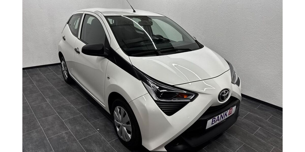 Toyota Aygo (X) 63.000 km 8.990 &euro; Plettenberg 58840
