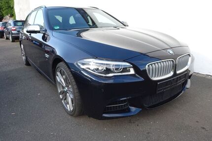 BMW M550