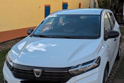 Dacia Sandero 102.000 km 7.150 &euro; Brücken 66904