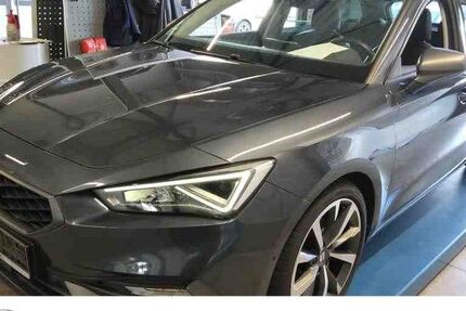 Seat Leon 41.377 km 22.975 € Bernsdorf 09337