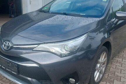 Toyota Avensis 115.878 km 15.980 € Winsen O.T.Borstel 21423