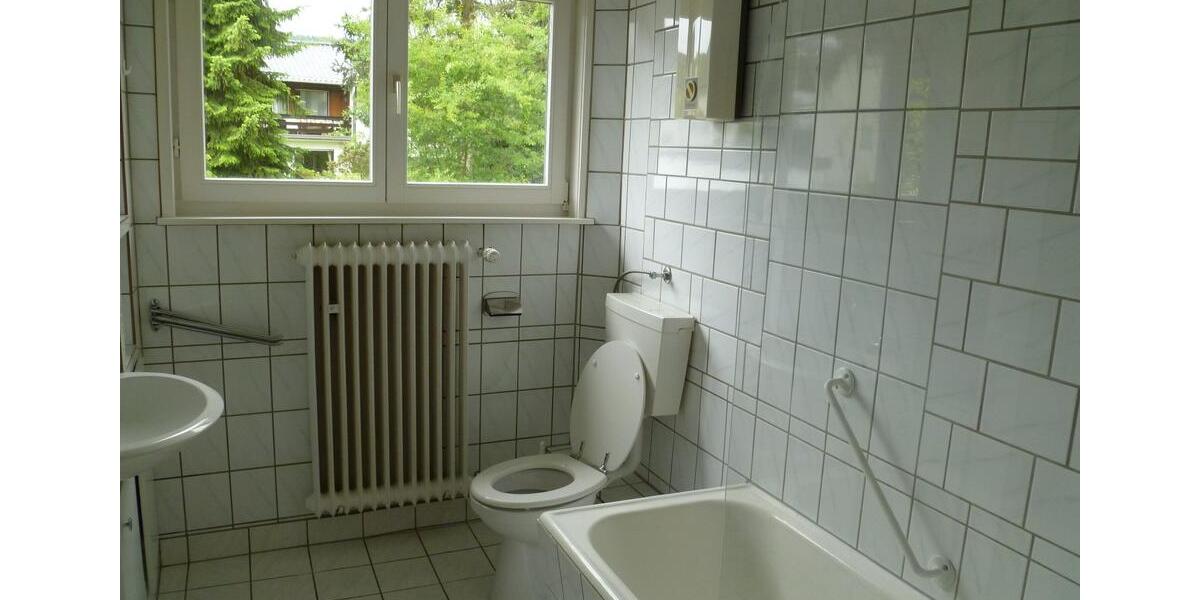 Dachgeschoßwohnung Wiehl - 3 Zimmer, 80 m&sup2;, 510&euro; | Angebot:26367867
