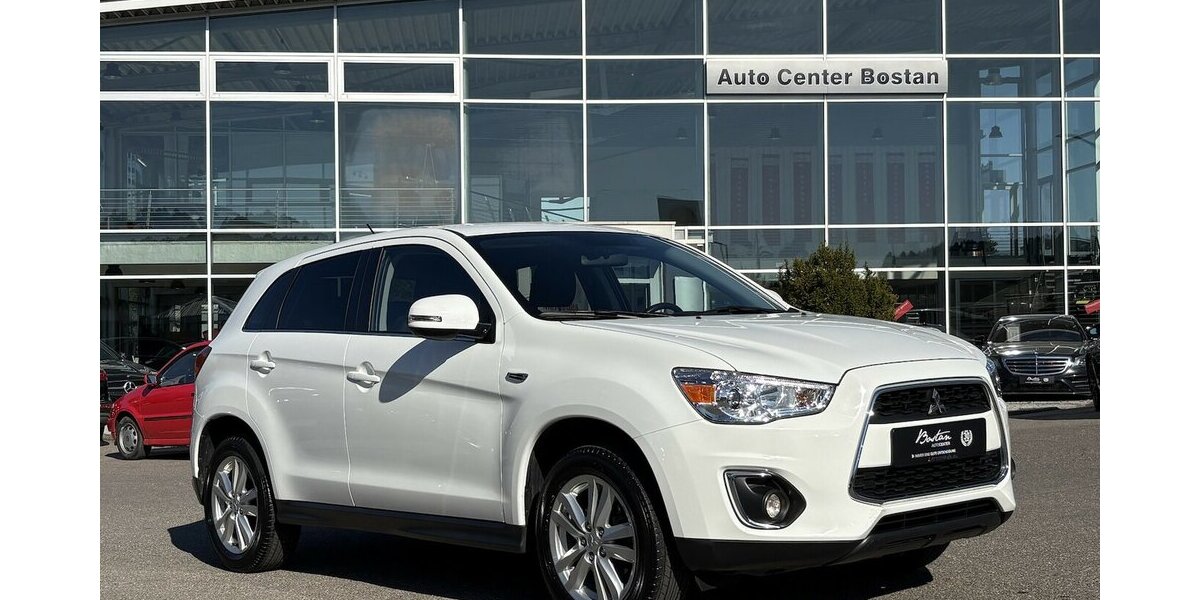 Mitsubishi ASX Basis 2WD PDC/KLIMA/SITZHEIZUNG/USB/1.HAND 46.244 km 5.700 &euro; Villingen-Schwenningen 78054