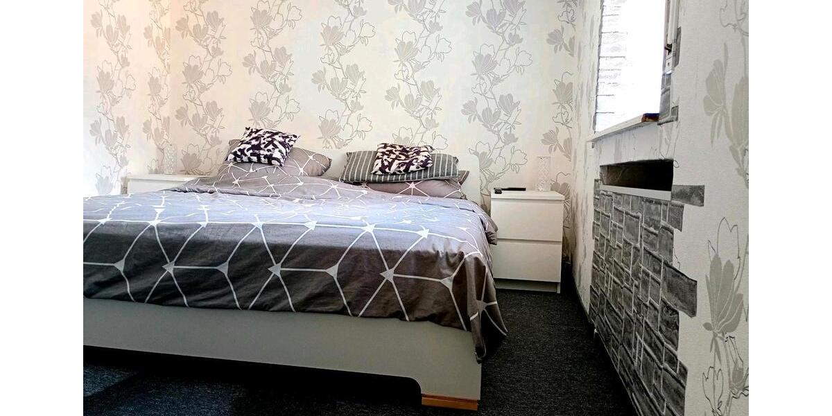 Einfamilienhaus Bad Karlshafen - 12 Zimmer, 210 m&sup2;, 285.000&euro; | Angebot:27127040