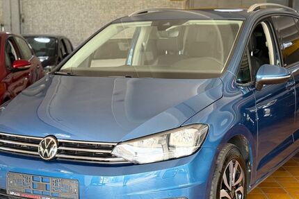 VW Touran 63.000 km 22.590 &euro; Oberhausen 46145