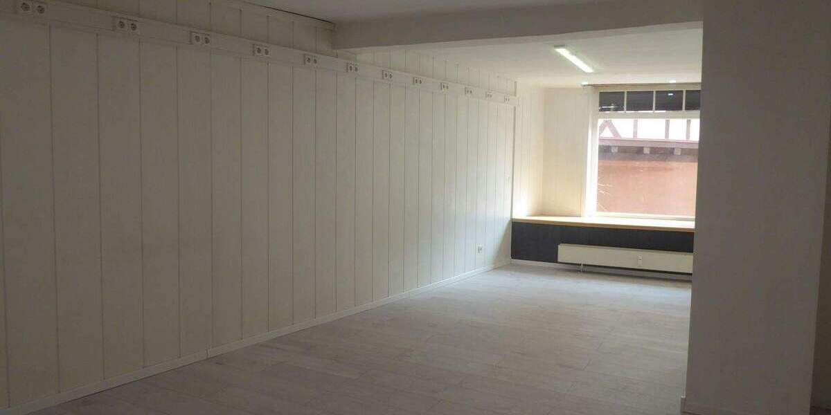 Gewerbeobjekt Gernsbach - 2 Zimmer, 600&euro; | Angebot:26358597