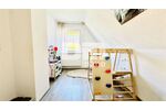 Kernsaniertes Einfamilienhaus mit Doppelgarage, großem Garten und Home-Office-Oase - Einfamilienhaus Schwalmstadt | Angebot:27053931
