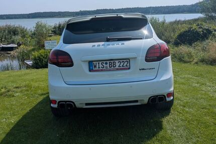 Porsche Cayenne 90.000 km 43.000 € Nakenstorf 23992