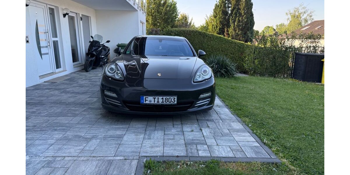Porsche Panamera 167.000 km 23.750 &euro; Neuberg 63543