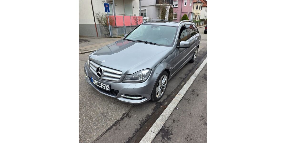 Mercedes-Benz C 250 320.000 km 4.990 &euro; Stuttgart 70178