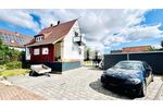 Kernsaniertes Einfamilienhaus mit Doppelgarage, großem Garten und Home-Office-Oase - Einfamilienhaus Schwalmstadt | Angebot:27053931