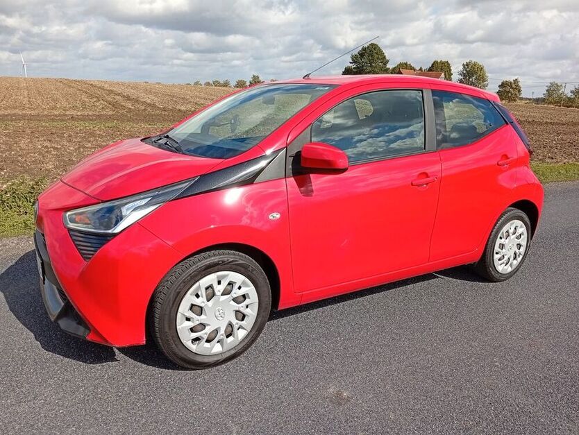 Aygo (X)