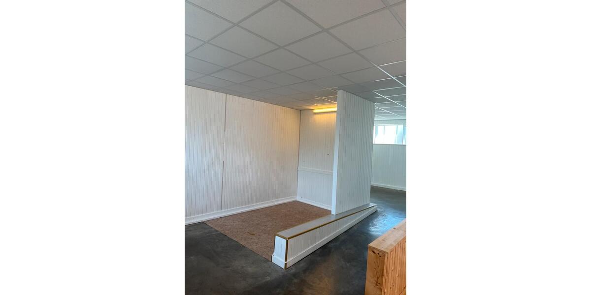 Wohn-und Geschäftshaus zu vermieten in 65232 Taunusstein zimmer