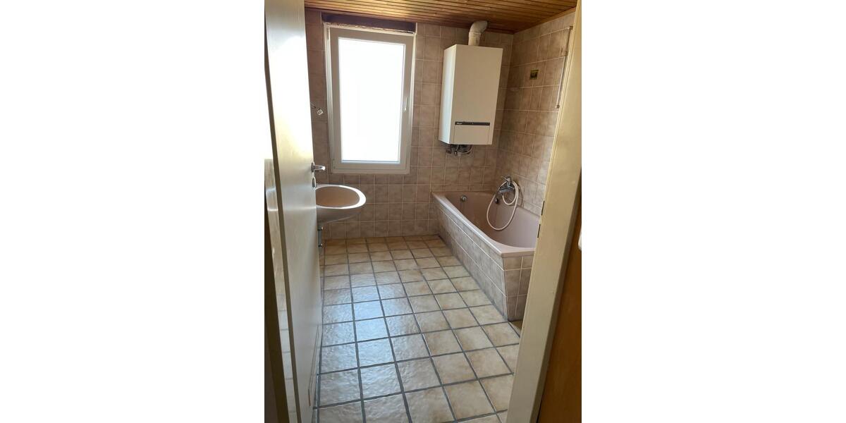 Dachgeschoßwohnung Koblenz Bubenheim - 2 Zimmer, 50 m&sup2;, 650&euro; | Angebot:26693595