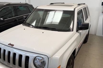 Jeep Patriot 152.000 km 11.599 &euro; Berlin 12277