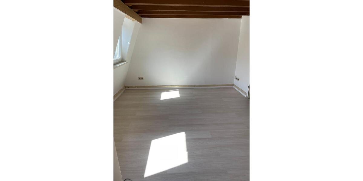 Dachgeschoßwohnung Koblenz Bubenheim - 2 Zimmer, 50 m&sup2;, 650&euro; | Angebot:26693595