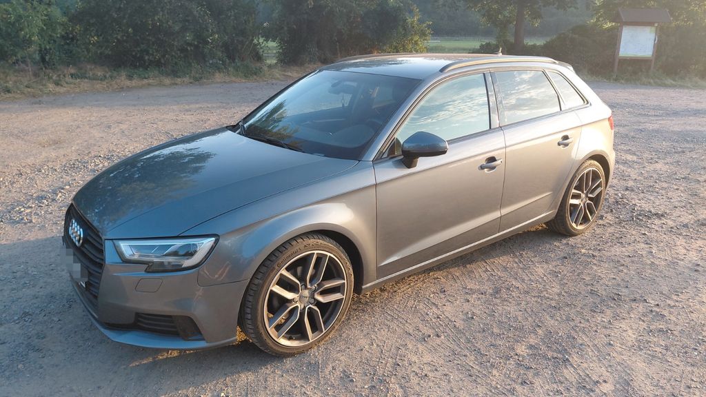 Audi A3 68.000 km 17.990 &euro; Meißen 01662