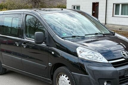 Toyota Proace (Verso) 198.000 km 5.799 &euro; Dunningen 78655
