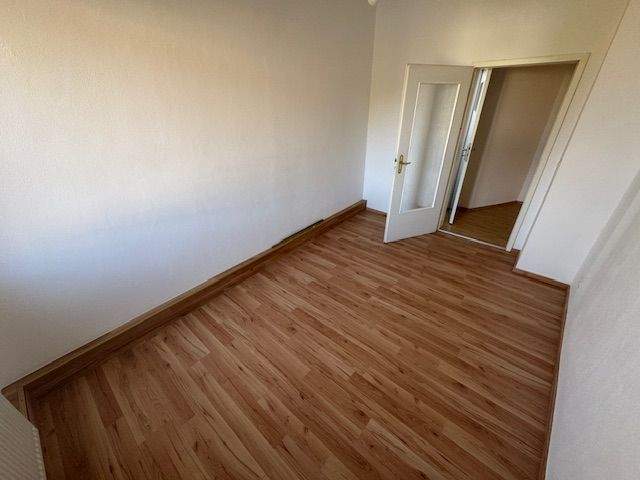 480GS2 - Charmante 4-Zimmer-Wohnung mit Kamin und Einbauküche – direkt an Schule und Bahnhof 4 zimmer