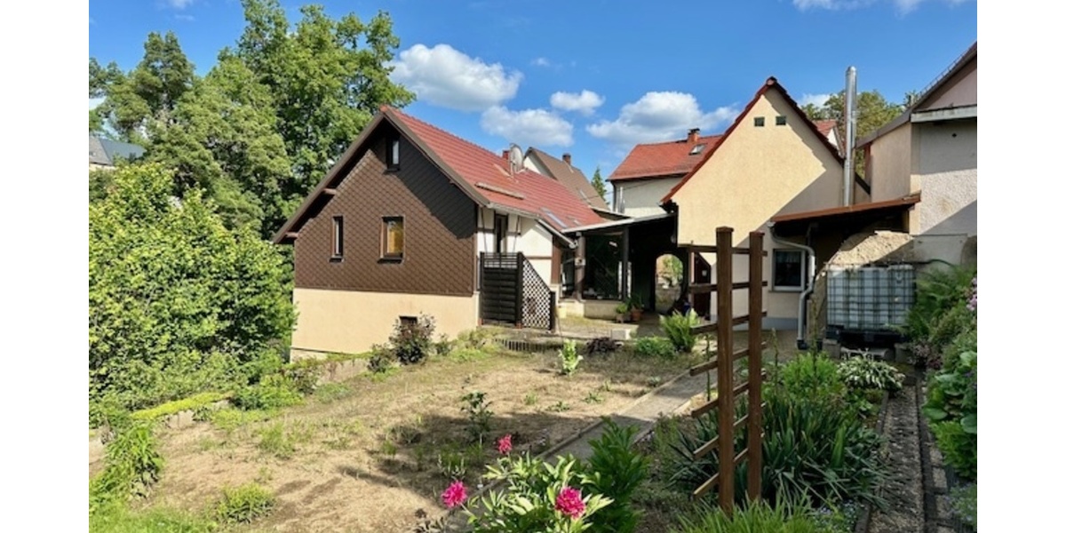 Massives Wohnhaus mit tollen Blick auf Schloß Könitz - Einfamilienhaus Unterwellenborn OT Könitz Könitz | Angebot:16297790