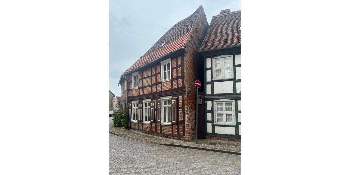 Mehrfamilienhaus, Wohnhaus Seehausen (Altmark) - 10 Zimmer, 120 m&sup2;, 29.800&euro; | Angebot:26777434