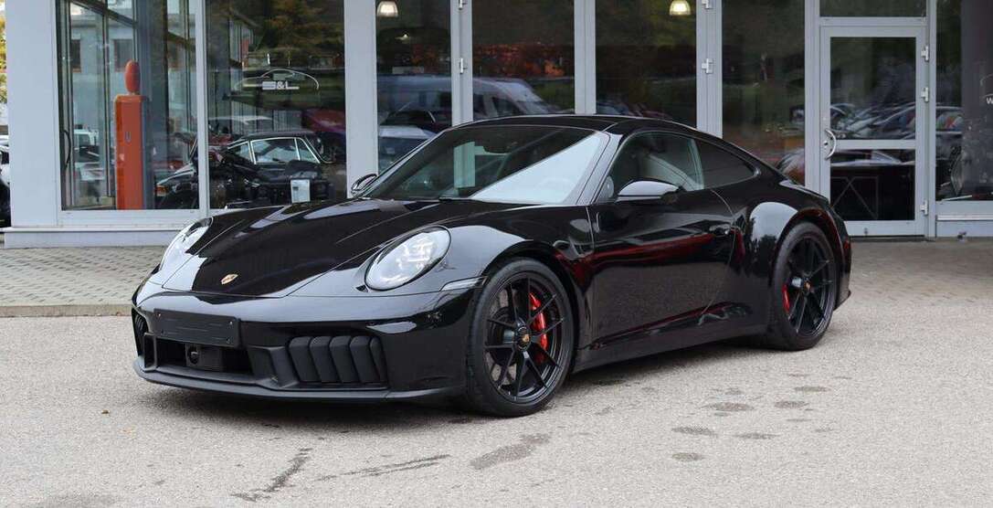 Porsche 992 7.429 km 175.900 € Pentling 93080
