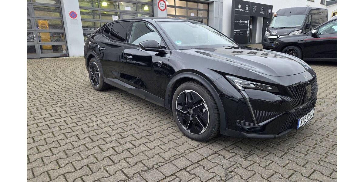 Peugeot 408 5.900 km 49.480 &euro; Köln 51065
