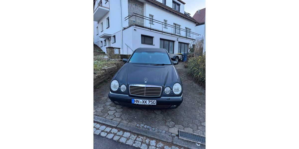 Mercedes-Benz E 320 128.390 km 6.500 &euro; Löwenstein 74245