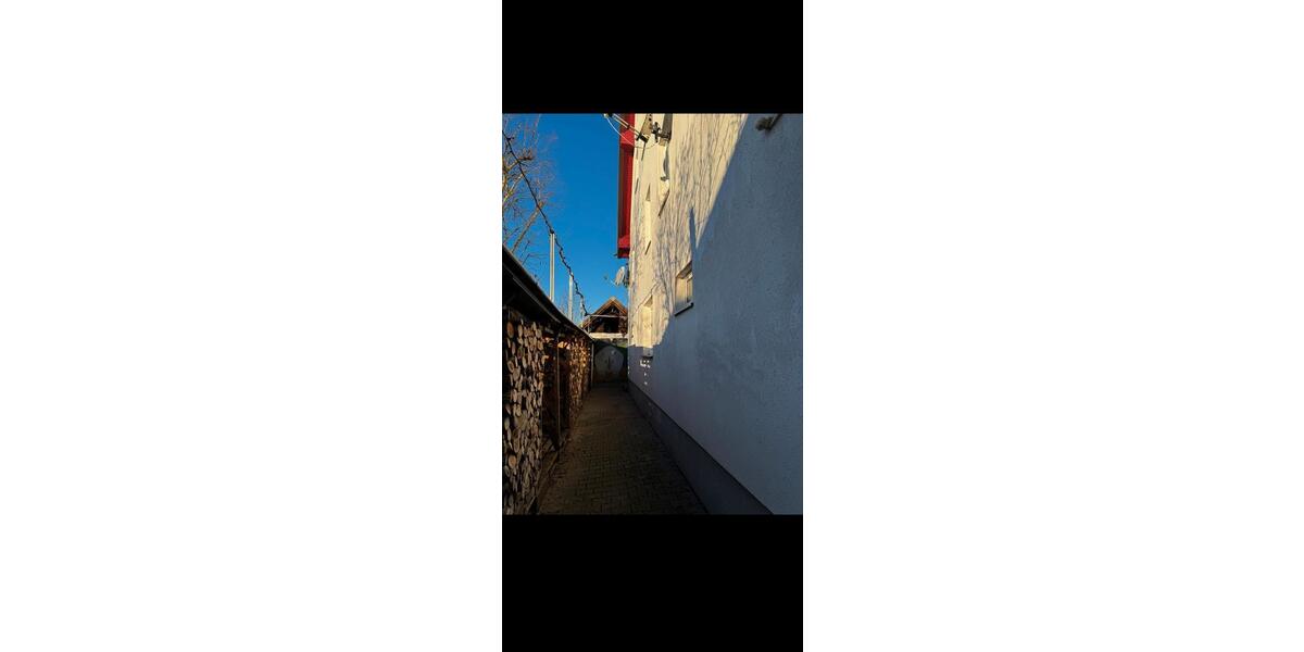 Einfamilienhaus Herrenberg - 7 Zimmer, 131 m&sup2;, 325.000&euro; | Angebot:25414689