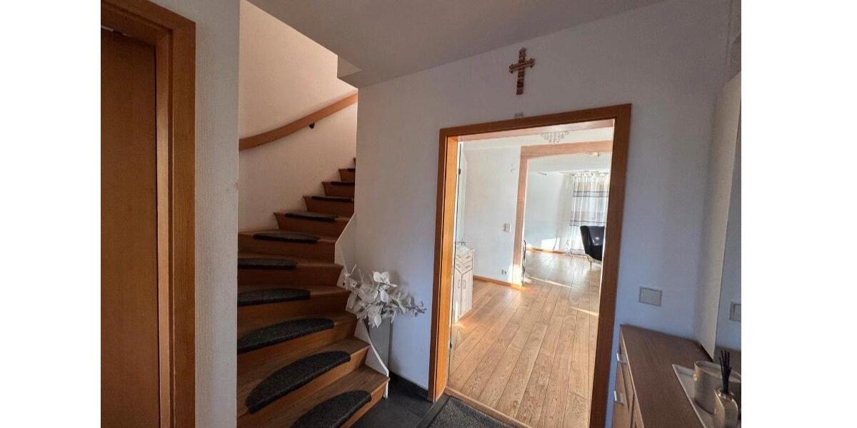 Einfamilienhaus Pfullendorf - 8 Zimmer, 155 m&sup2;, 649.000&euro; | Angebot:26615200