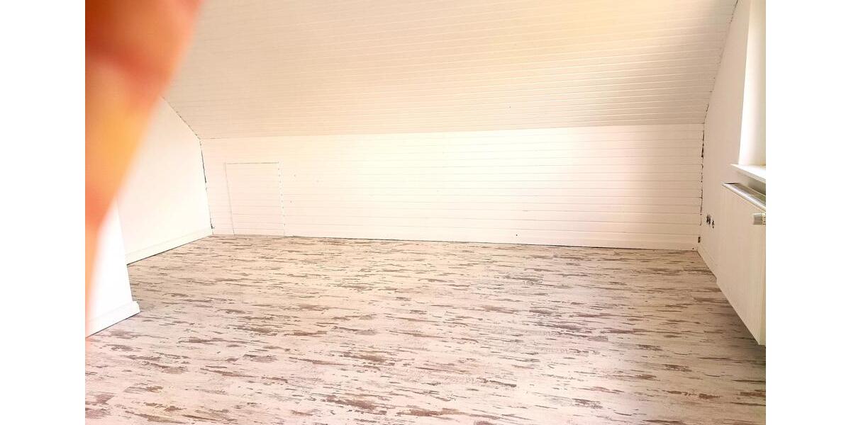 Dachgeschoßwohnung Drochtersen - 1 Zimmer, 15 m&sup2;, 250&euro; | Angebot:24336850