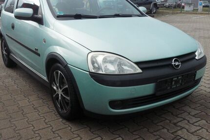 Opel Corsa 166.000 km 1.299 &euro; Boizenburg 19258