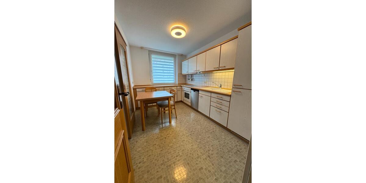 Etagenwohnung Kempten (Allgäu) - 2 Zimmer, 74 m&sup2;, 1.290&euro; | Angebot:26676126